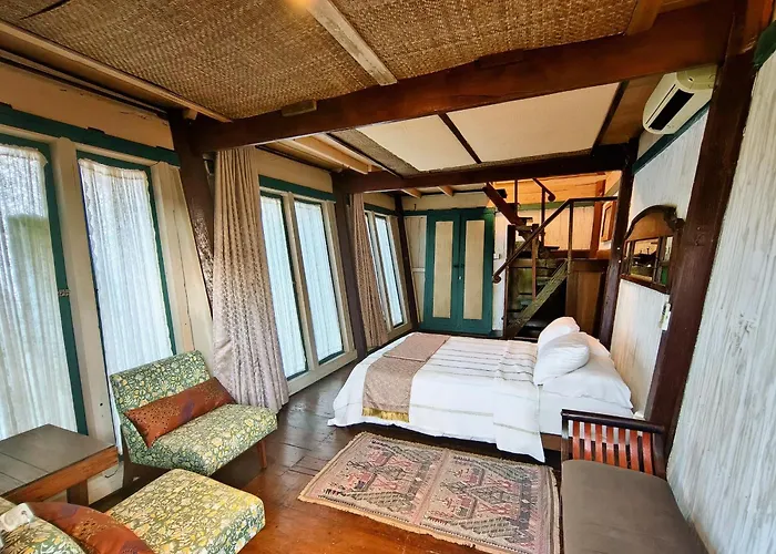 Bed & Breakfast Panda Lumbung 3*