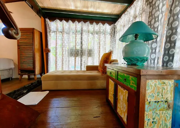 Bed & Breakfast Panda Lumbung
